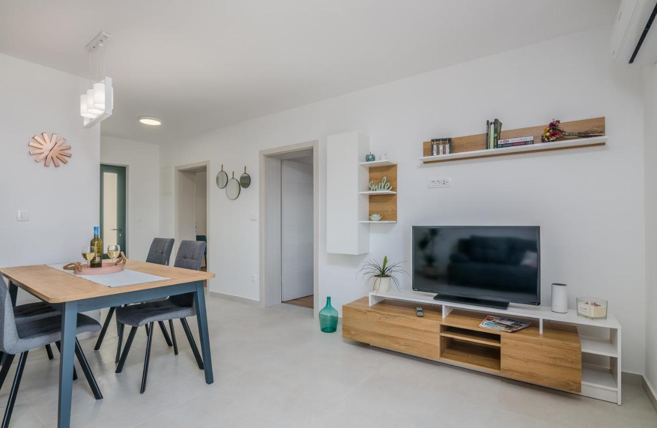 Nevera 2 Apartment